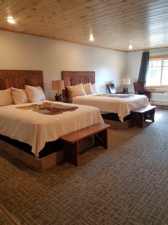 406 Lodge At Yellowstone Gardiner Bagian luar foto