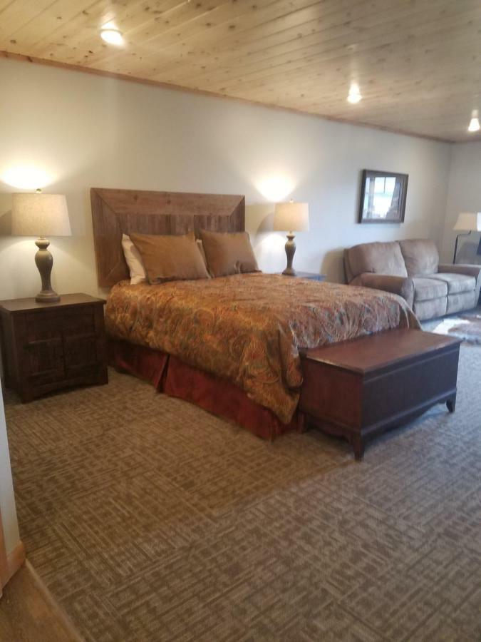 406 Lodge At Yellowstone Gardiner Bagian luar foto